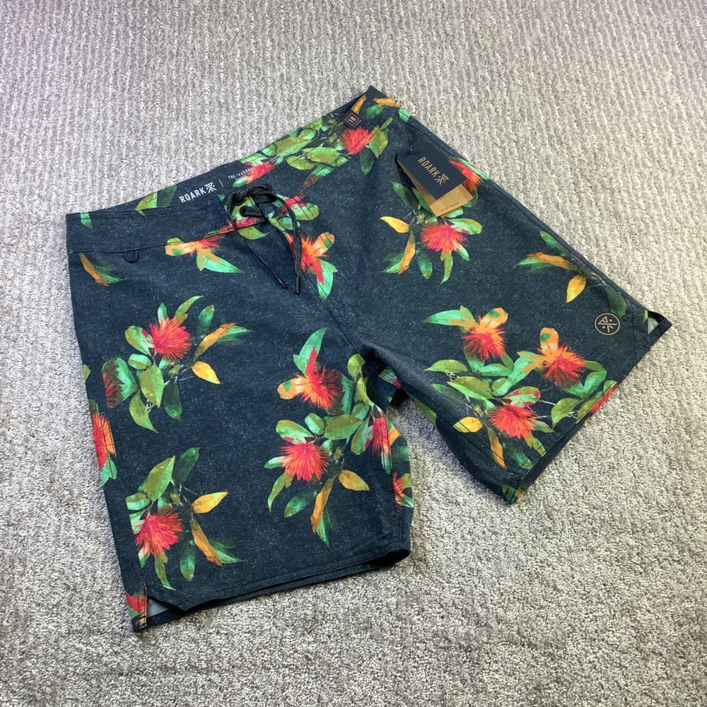 Roark The Passage La Selva Hemp Blend Boardshorts Mens‎ Size 30 Navy Floral NWT